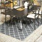 Alfombra Exterior Reversible 182x274 cm de Plástico Impermeable para Terraza Patio Camping Playa Gris y Blanco Alfombra Exterior Reversible 182x274 cm de Plástico Impermeable para Terraza Patio Camping Playa Gris y Blanco