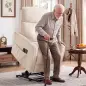 Sillón Relax Reclinable Eléctrico Levanta Personas con 2 Puntos Masaje Asiento con Muelles Reposapiés de Chenilla Crema Sillón Relax Reclinable Eléctrico Levanta Personas con 2 Puntos Masaje Asiento con Muelles Reposapiés de Chenilla Crema