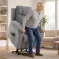 Sillón Relax Reclinable Eléctrico Levanta Personas con 8 Puntos Masaje y Calor Lumbar Puerto USB Mando Reposapiés Gris Sillón Relax Reclinable Eléctrico Levanta Personas con 8 Puntos Masaje y Calor Lumbar Puerto USB Mando Reposapiés Gris
